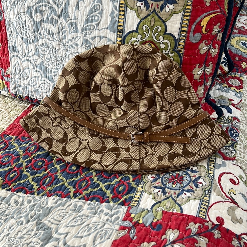 Coach - hat size P/S - never worn